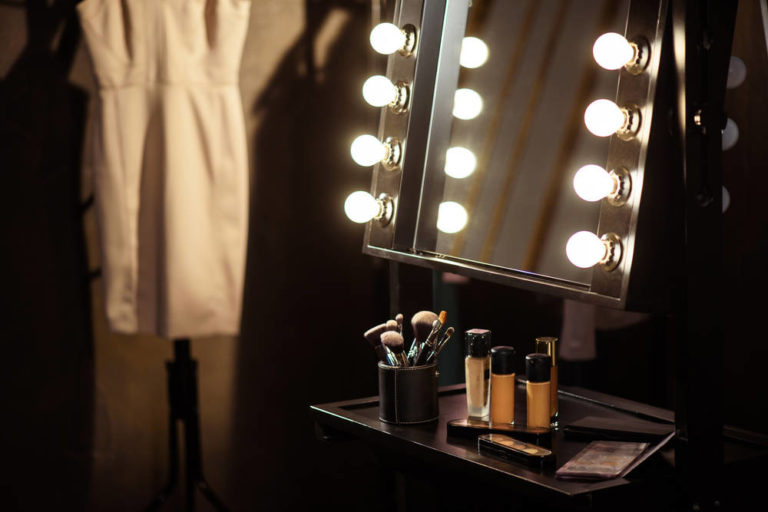 Setting Up the Vanity to Make It Prettier: a Comprehensive Guide - The 