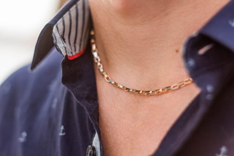 Give Subtle Finishing Touches to Your Outfits With Gold Chains for Men